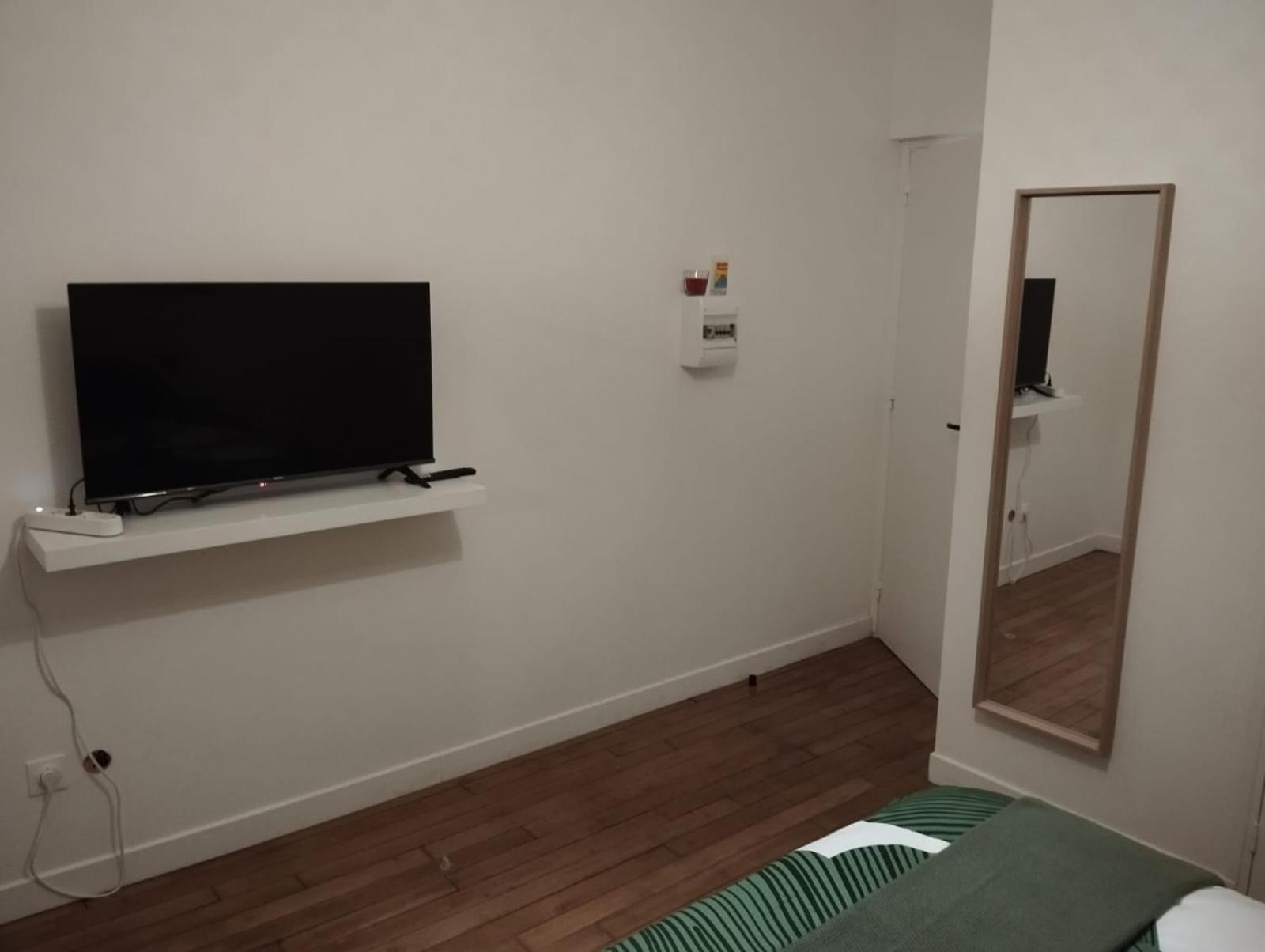 Chambre Verte Proche De Stade De France Пиерфитл-сюр-Сен Екстериор снимка